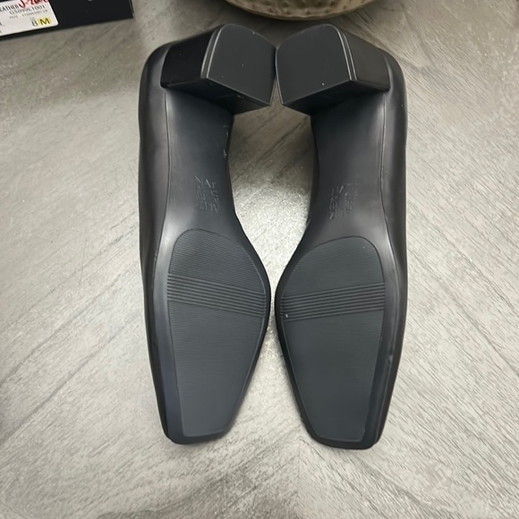 Naturalizer KARINA Block Heel Pumps (NARROW) - Picture 4 of 11